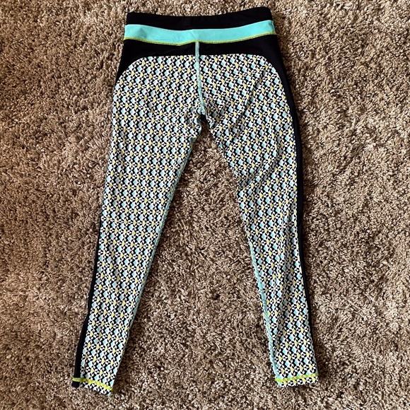 🌵Abstract Gym Leggings  <Trin Turk> - Picture 4 of 7